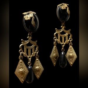 Black bead and gold dangle rose themed vintage earrings.
